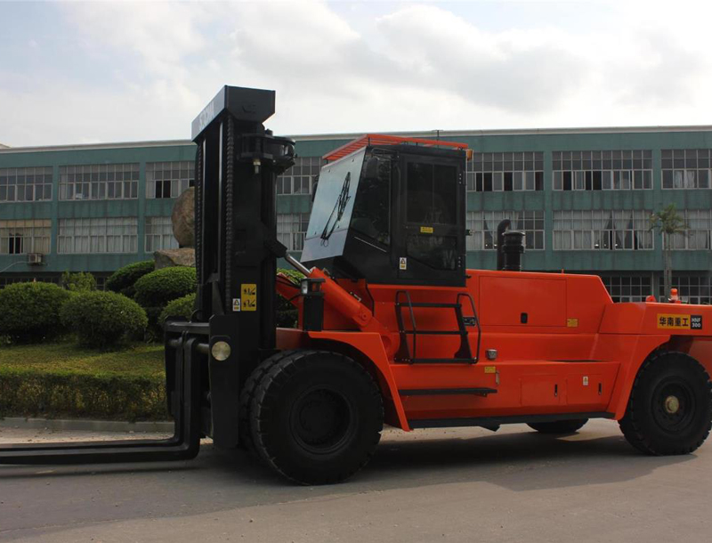 集裝箱30噸叉車(chē)制造商船用鋼鐵石材專(zhuān)用30噸叉車(chē)