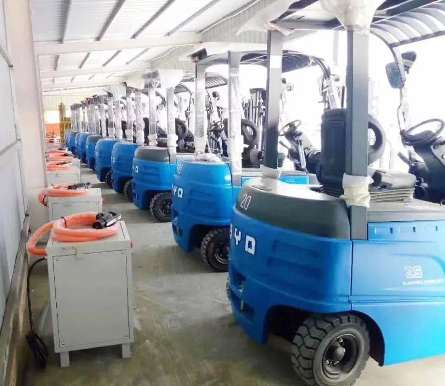 比亞迪新能源叉車維修租賃出租回收BYD鋰電池電動(dòng)叉車維修租賃回收