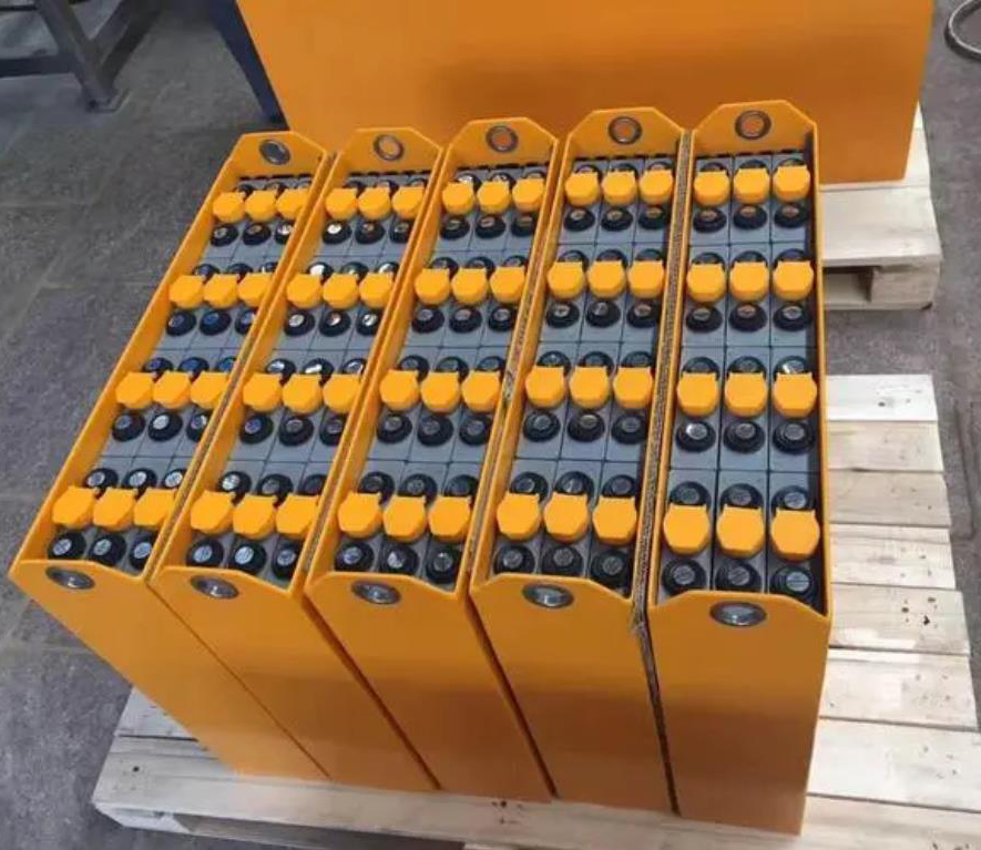 柳工叉車電池以舊換新柳工電動叉車電瓶以舊換新聯(lián)系電話