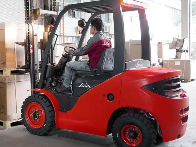 林德叉車租賃報(bào)價(jià)表林德叉車官網(wǎng)報(bào)價(jià)林德叉車聯(lián)系方式