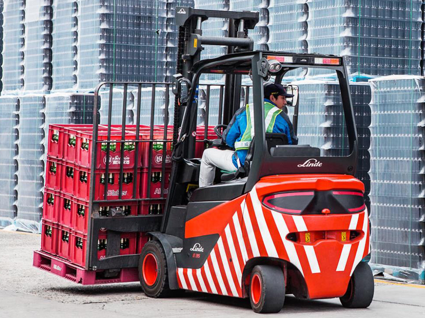 電動(dòng)叉車5噸多少錢一臺(tái)新車林德手動(dòng)電動(dòng)叉車價(jià)格1.5噸價(jià)格