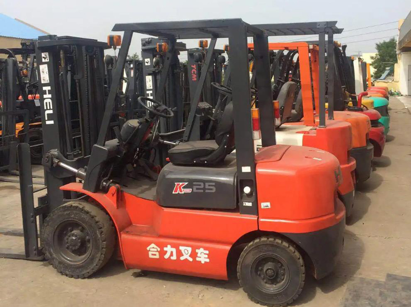 價(jià)低出售2.5噸二手叉車合力二手叉車銷售倉(cāng)儲(chǔ)電動(dòng)叉車交易平臺(tái)