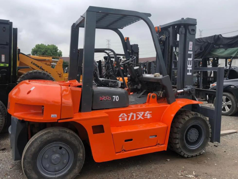 合力叉車7.5噸的價(jià)格銷售7噸合力叉車7噸合力電動(dòng)叉車銷售電話